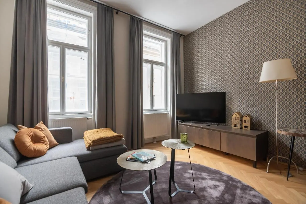 Hochwertiges Apartment Mit Direkter Anbindung Zum Zentrum In Hippen Viertel Vienna 0*,  Austria